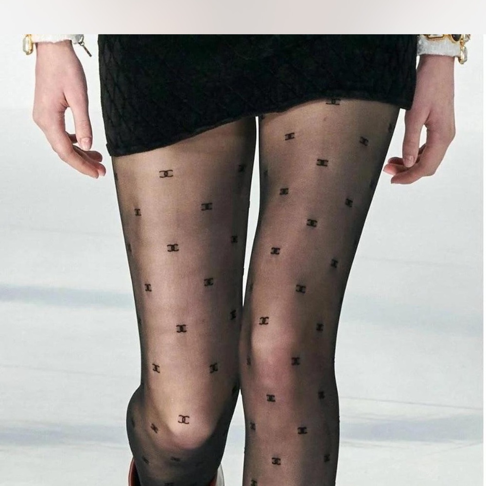 Elegant Black Patterned Hosiery